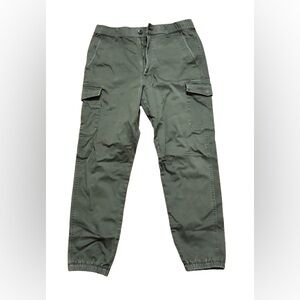MENS UNIQLO CARGO PANTS